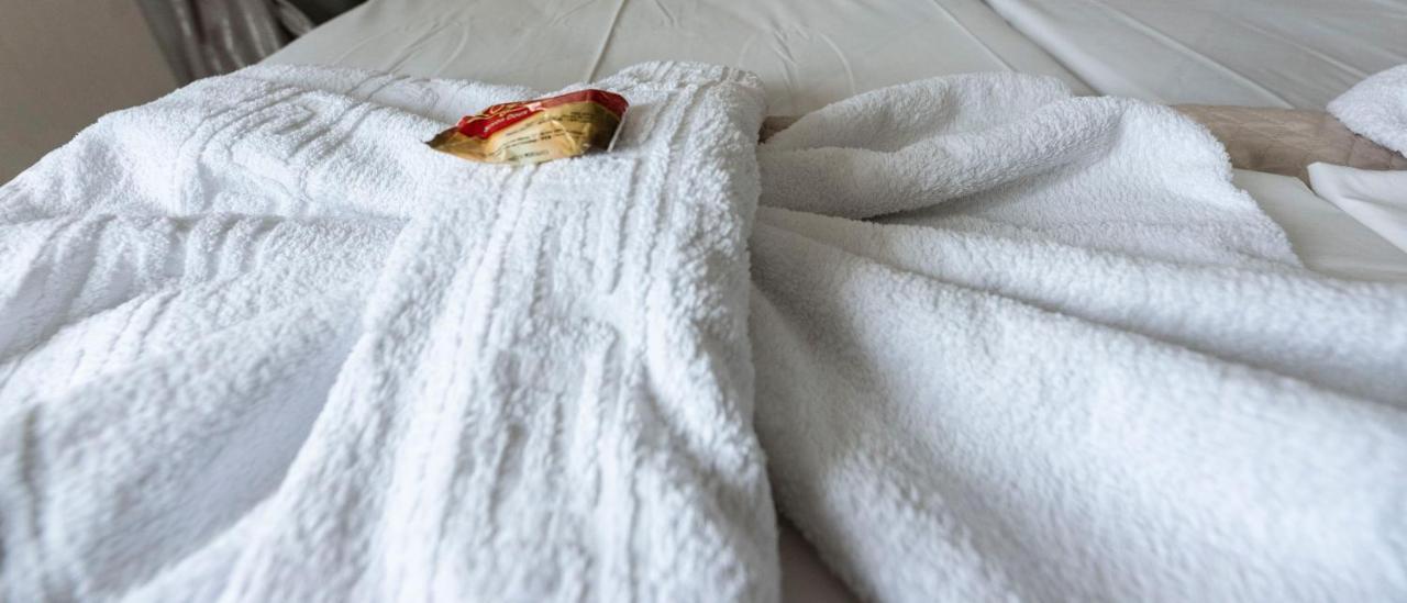 Helen Suites แอร์ซอนิสซอส ภายนอก รูปภาพ
